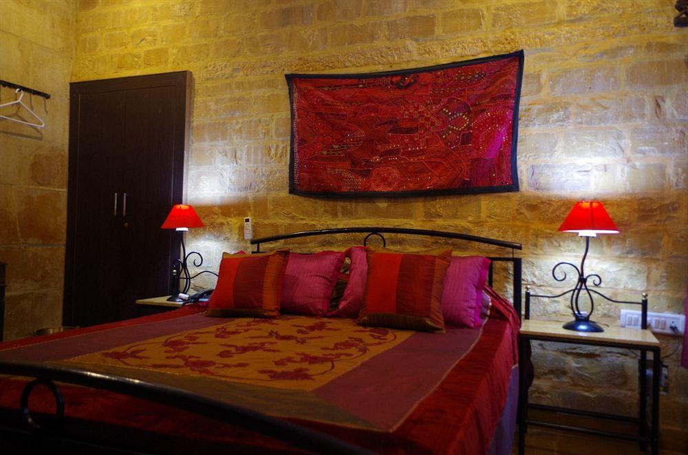 ג'איסלמר Hotel Fifu מראה חיצוני תמונה