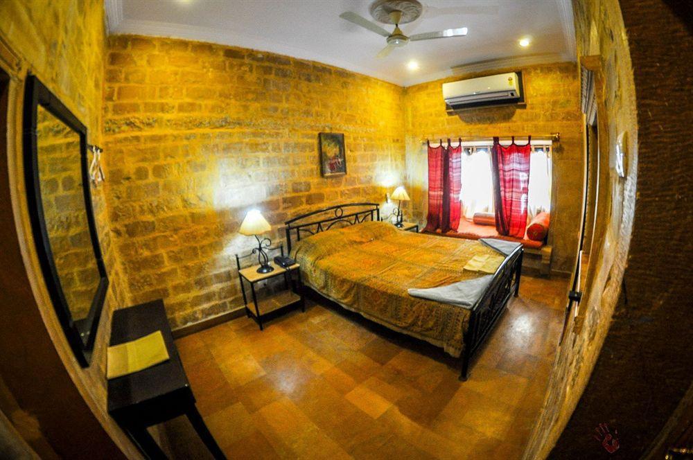 ג'איסלמר Hotel Fifu מראה חיצוני תמונה
