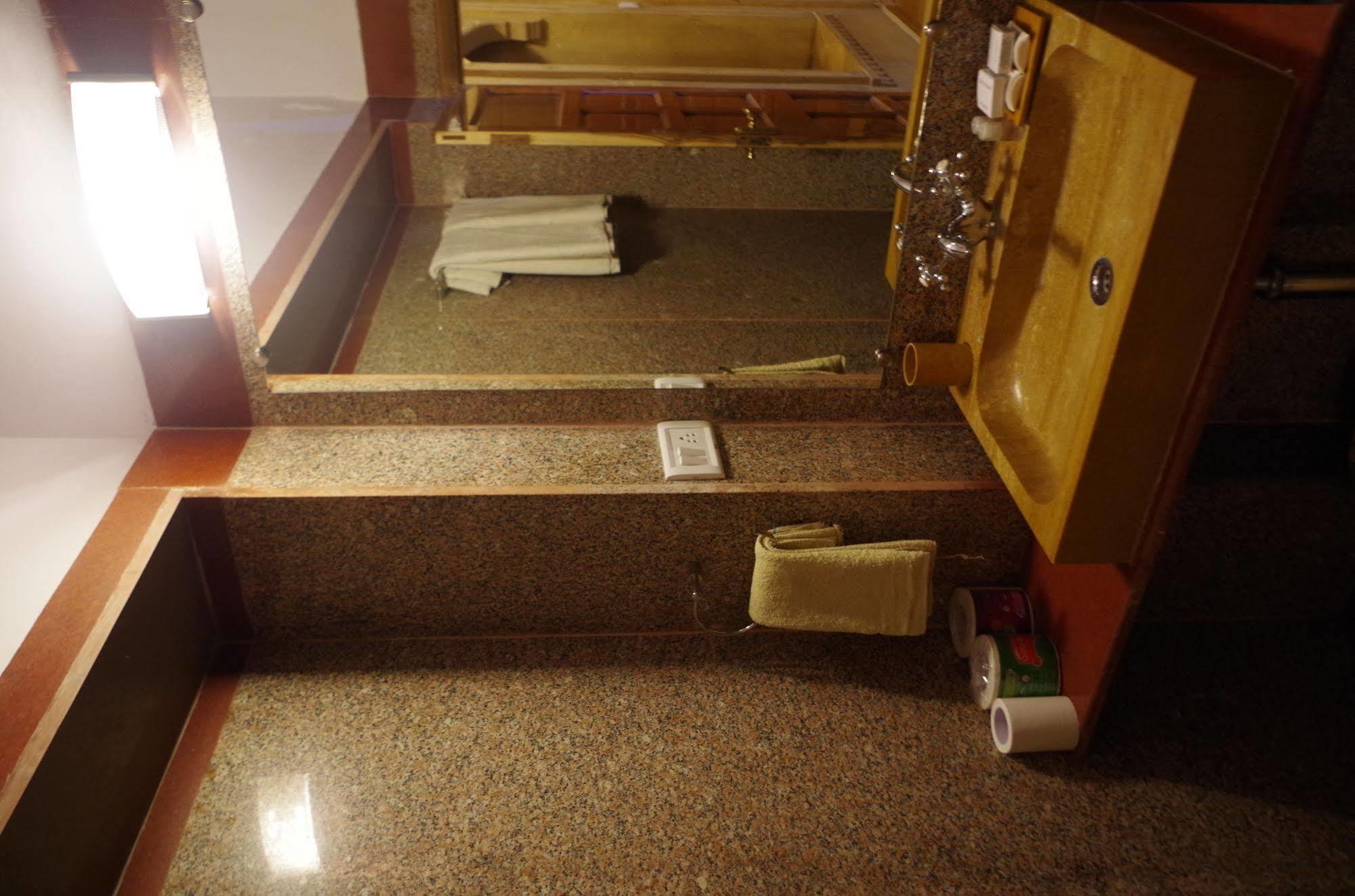 ג'איסלמר Hotel Fifu מראה חיצוני תמונה