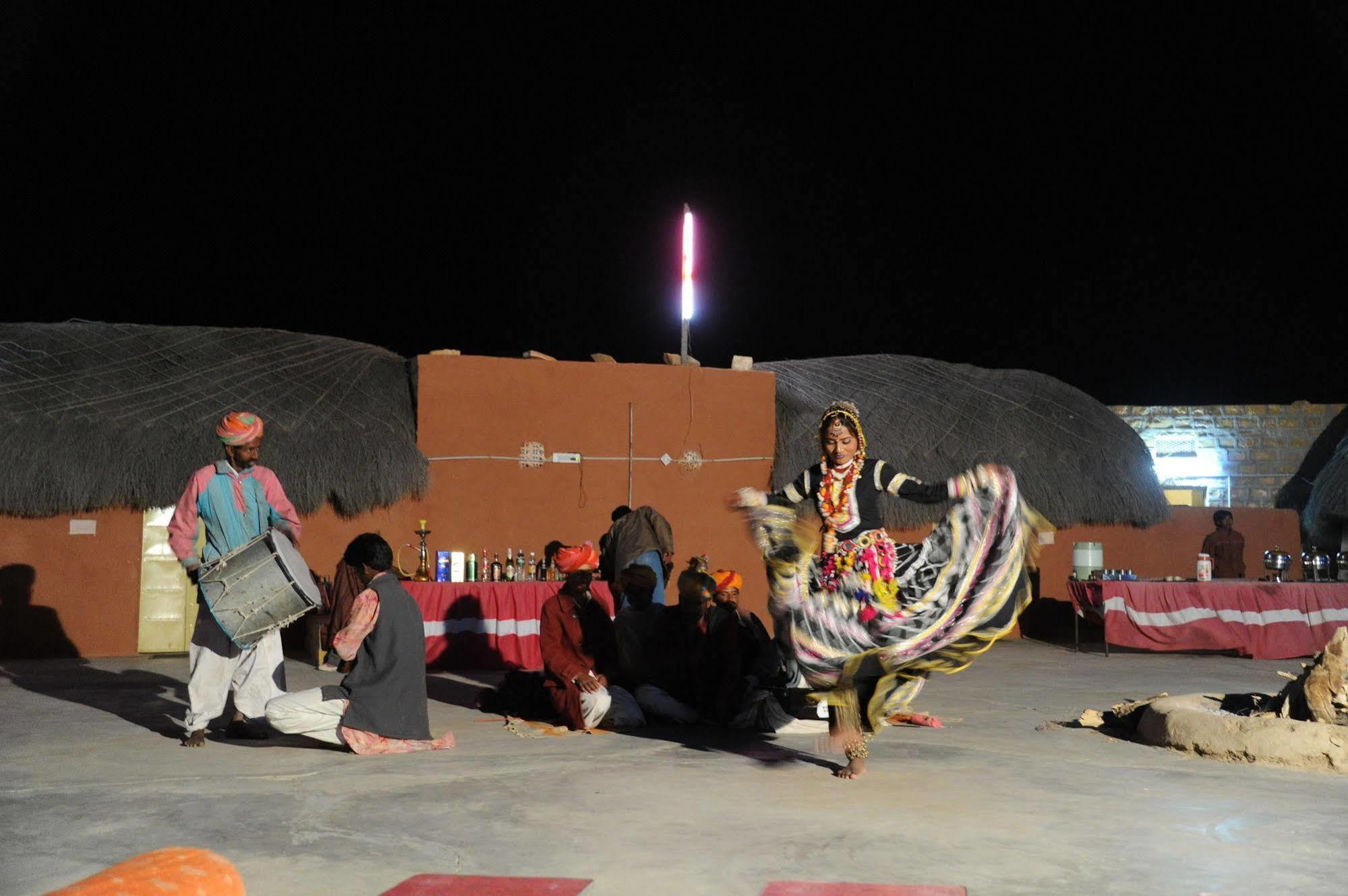 ג'איסלמר Hotel Fifu מראה חיצוני תמונה